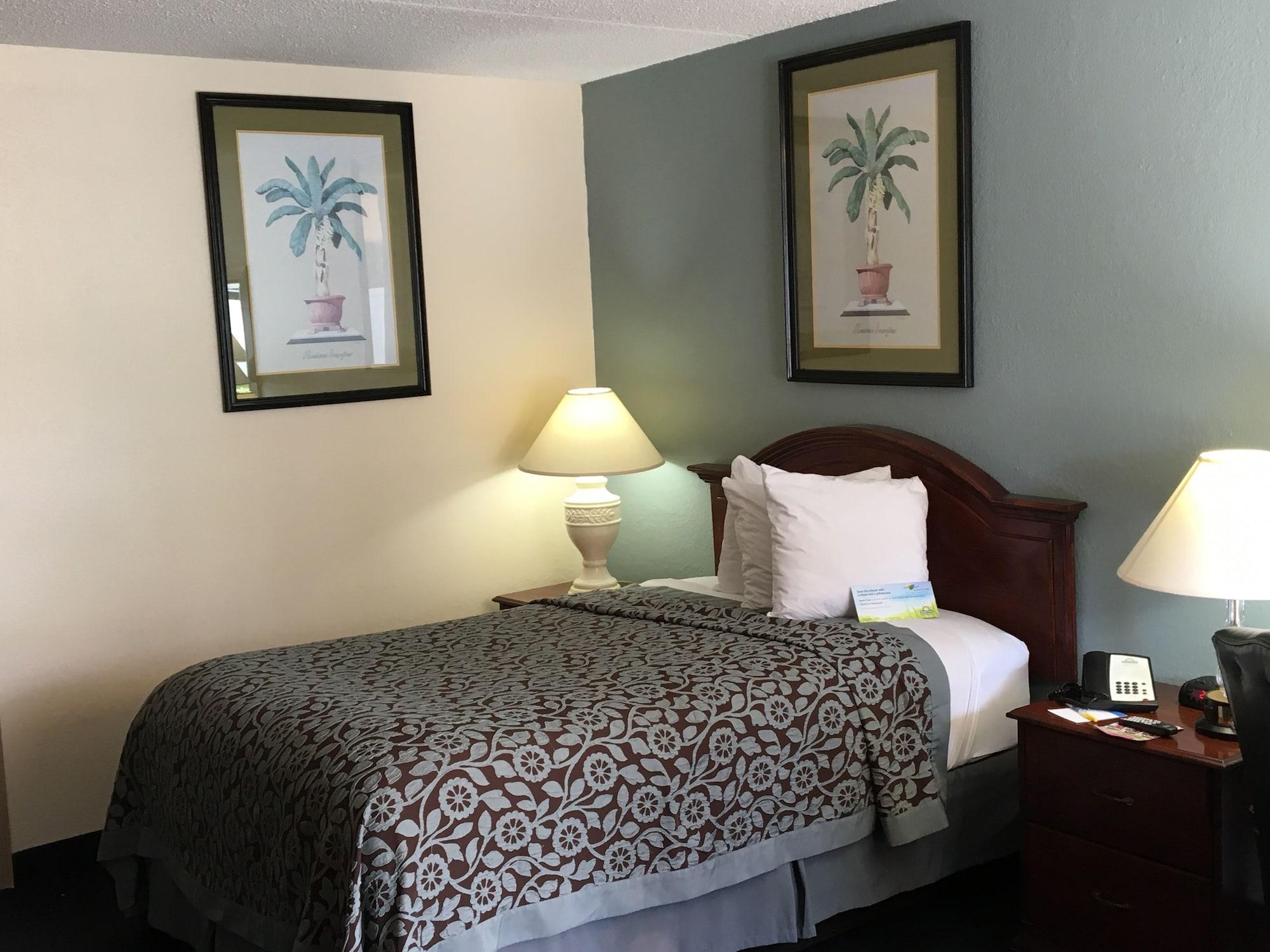 Days Inn By Wyndham Orlando Airport Florida Mall Williamsburg Экстерьер фото