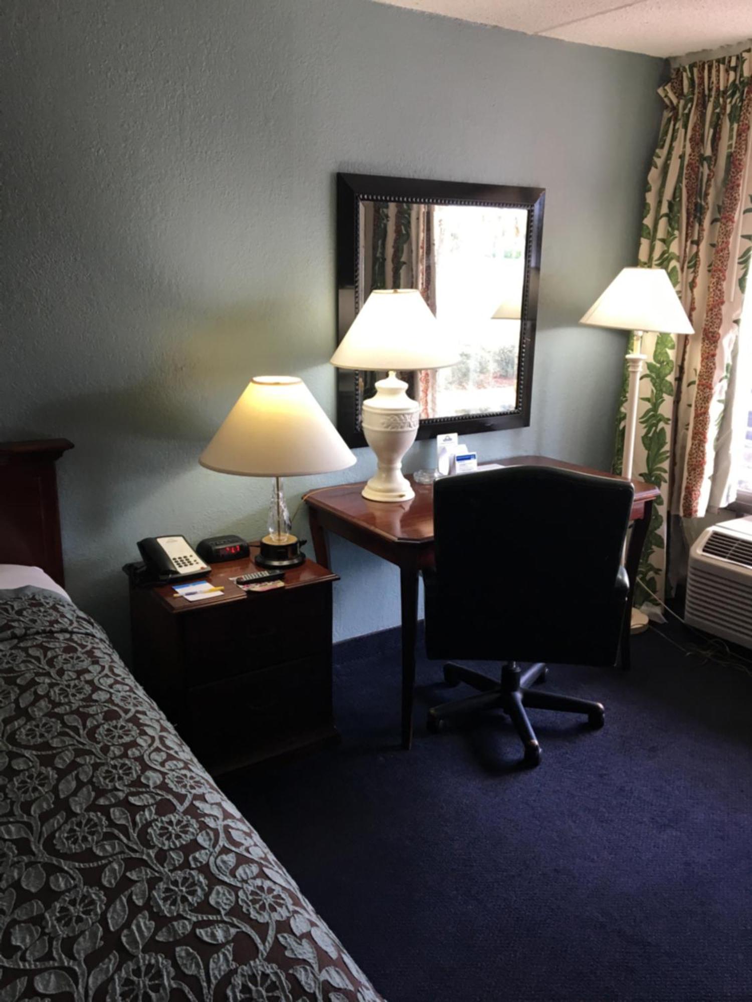 Days Inn By Wyndham Orlando Airport Florida Mall Williamsburg Экстерьер фото