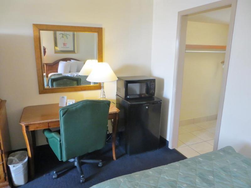 Days Inn By Wyndham Orlando Airport Florida Mall Williamsburg Экстерьер фото