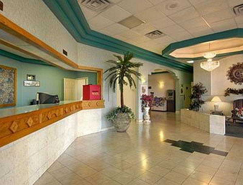 Days Inn By Wyndham Orlando Airport Florida Mall Williamsburg Интерьер фото