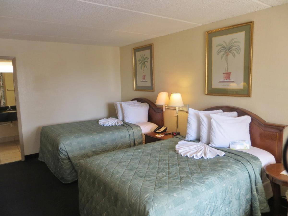 Days Inn By Wyndham Orlando Airport Florida Mall Williamsburg Номер фото