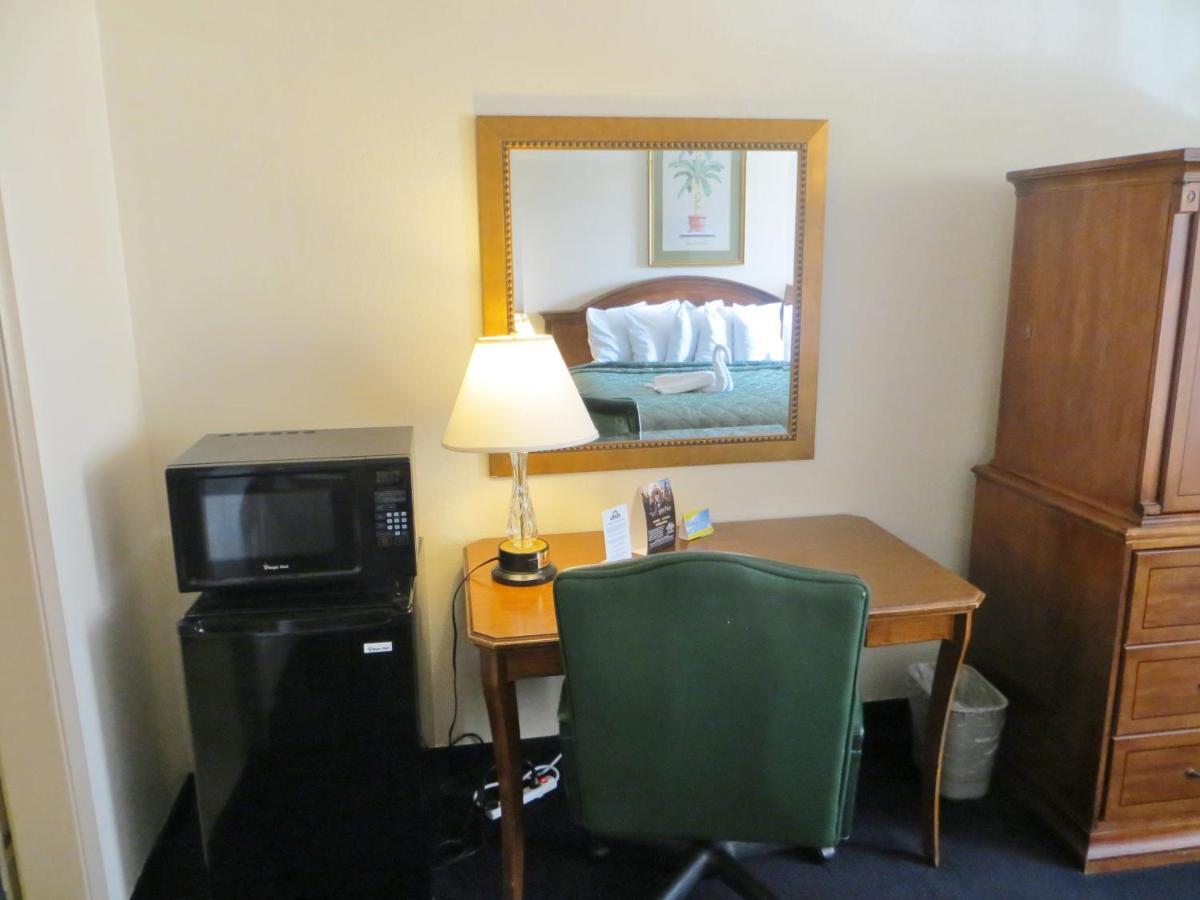 Days Inn By Wyndham Orlando Airport Florida Mall Williamsburg Номер фото